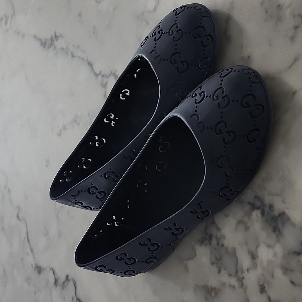 Girls Gucci slides